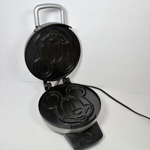 Disney Classic Mickey Mouse Stainless Steal Non-Stick Waffle Maker DCM-1  TESTED